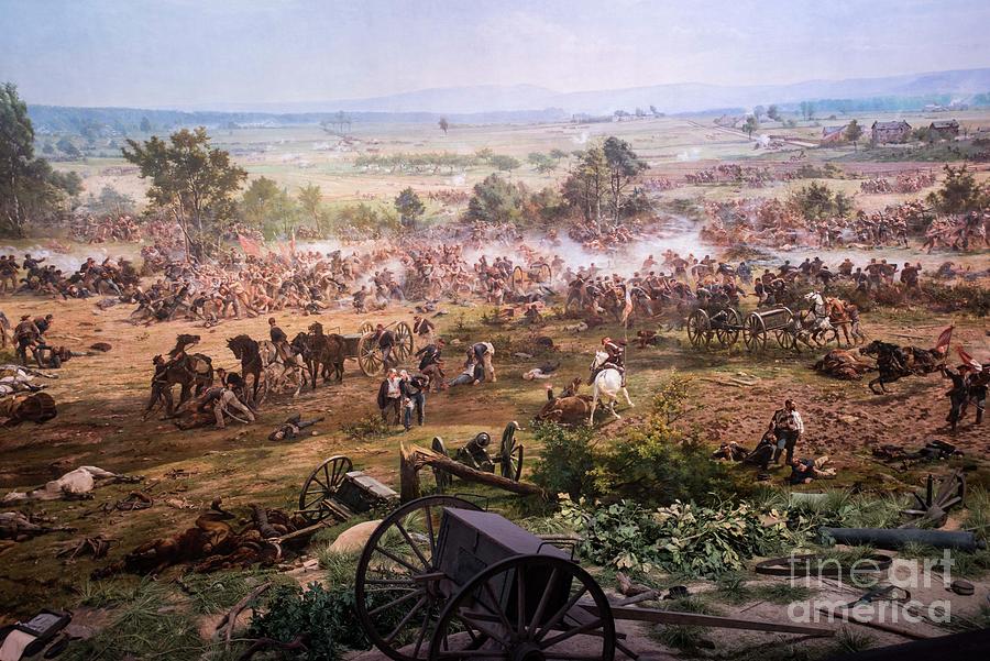 Picketts Charge up Cemetery Ridge Photograph by David Bearden