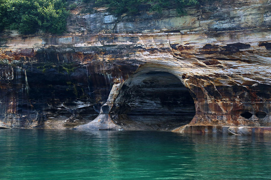 Pictured Rocks National Lakeshore 9 Photograph by Mary Bedy