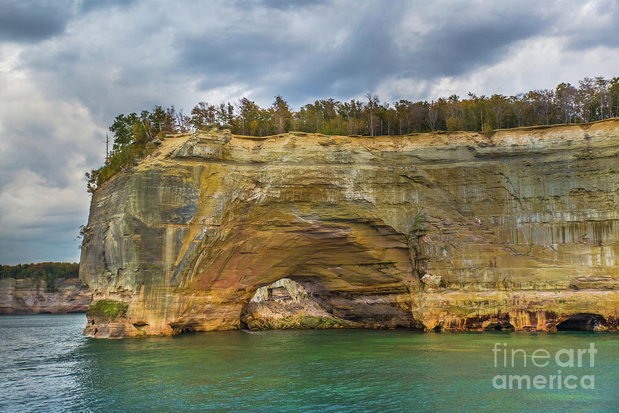 Pictured Rocks National Lakeshore Grand Portal -5678 Photograph by Norris Seward