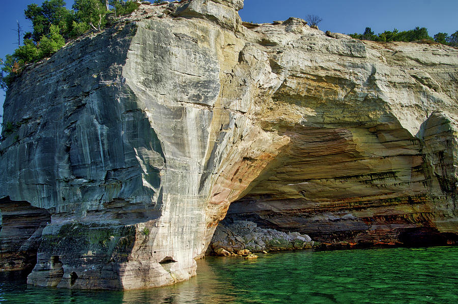 Pictured Rocks National Lakeshore Upper Peninsula Michigan 10 Photograph by Thomas Woolworth