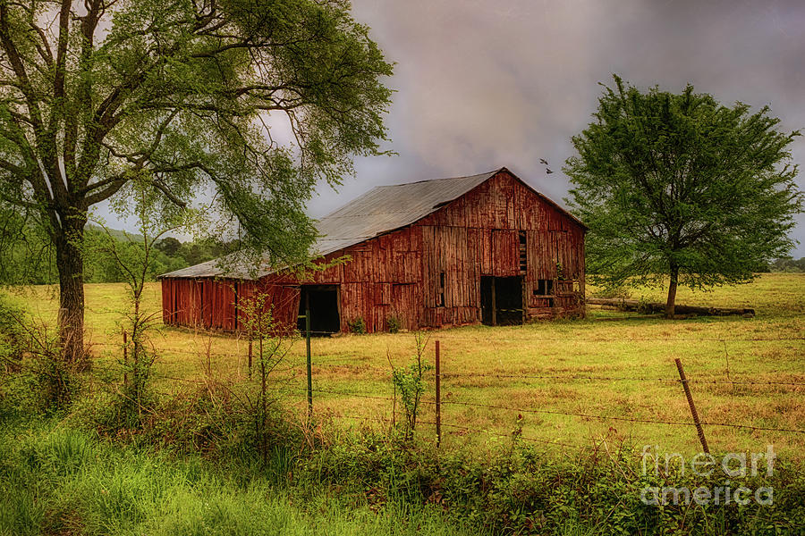 Picturesque Arkansas Barn Photograph by Priscilla Burgers