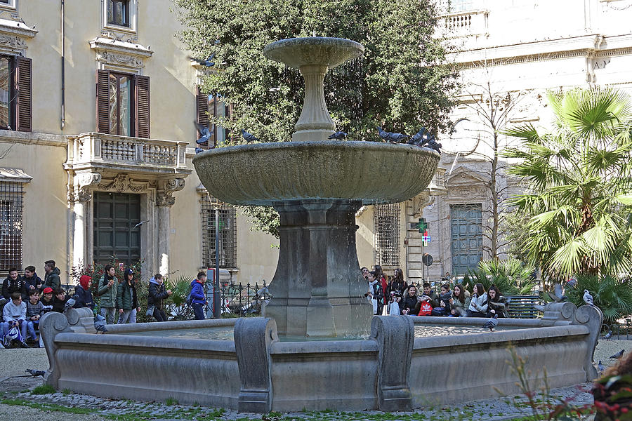 Pigeon Fountain In Rome Italy Photograph by Rick Rosenshein