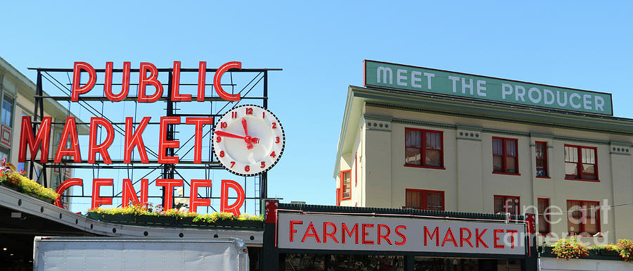 Pike Place  2400 Photograph by Jack Schultz
