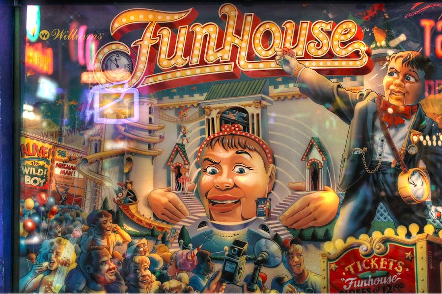 Pinball Williams Fun House vintage Photograph by Jane Linders