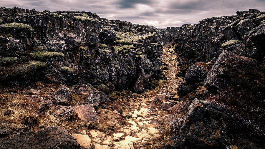 Pingvallavatn - Iceland - Landscape photography Photograph by Giuseppe Milo