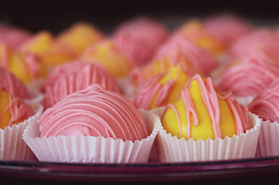 Pink Cake Pops Photograph by Lori Deiter