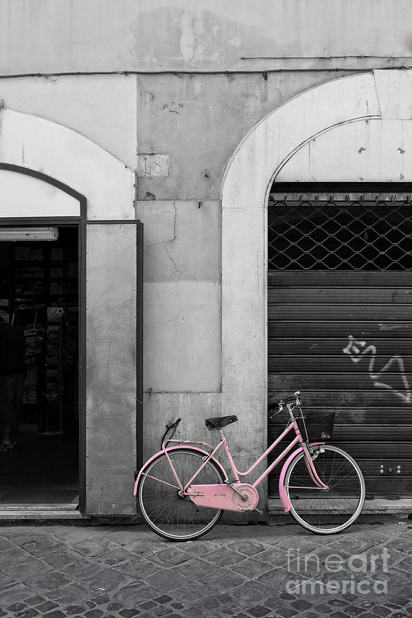 Paris Photograph - Pink Italian Bike by Edward Fielding