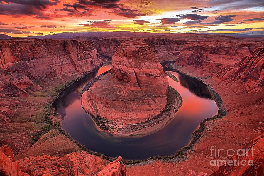 Pink Skies Over Horseshoe Canyon Photograph by Adam Jewell