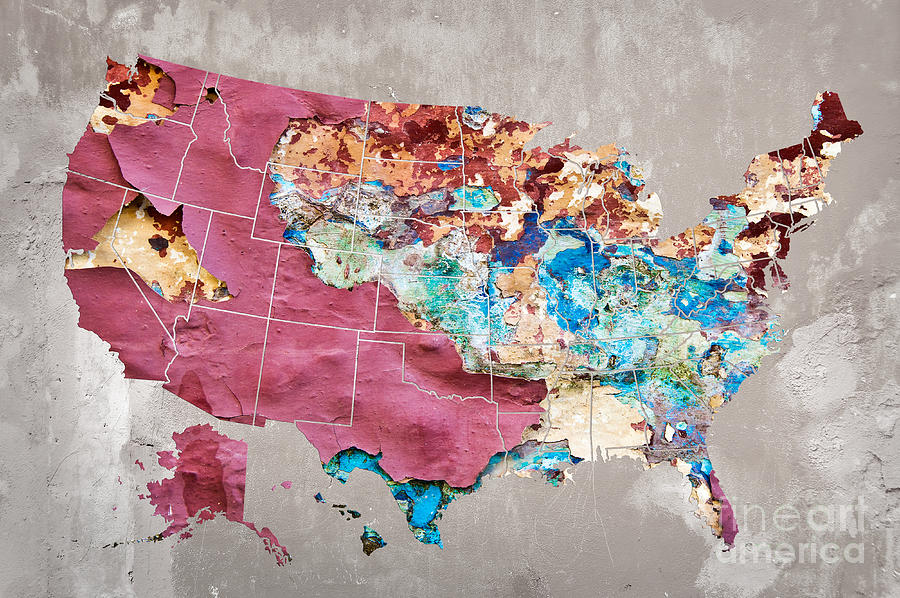 Unique Photograph - Pink street art US map by Delphimages Map Creations