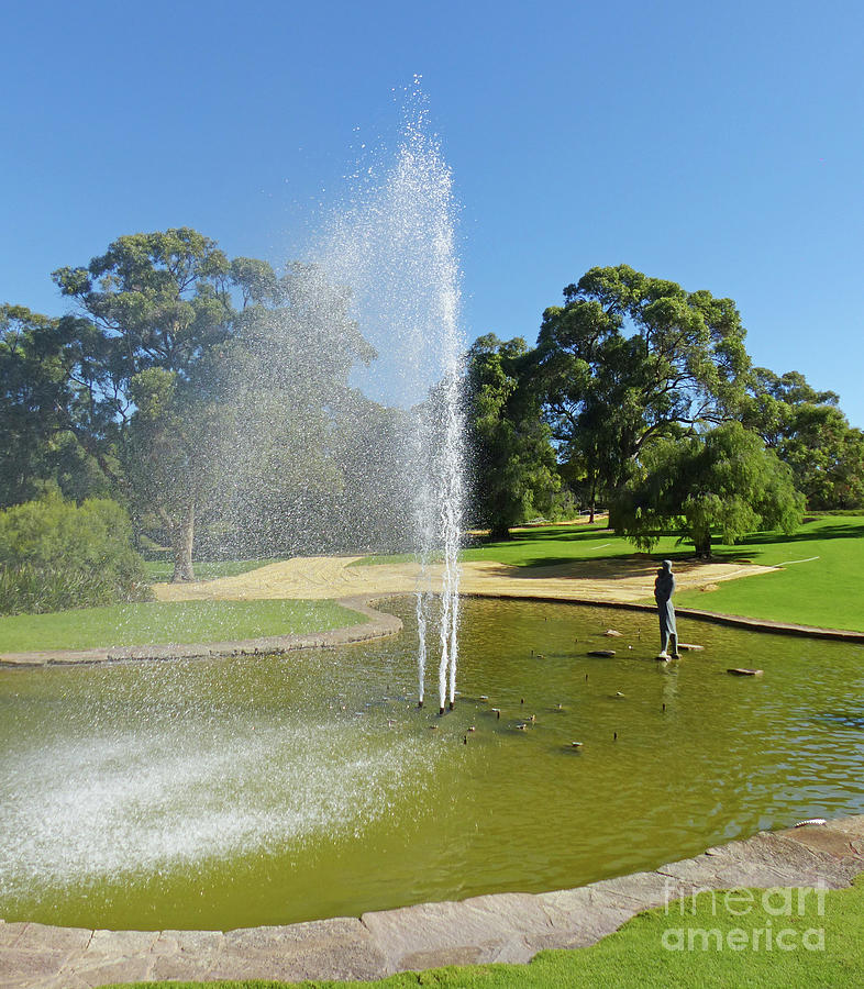 Pioneer Womens Fountain - Kings Park - Perth - Australia Photograph by Phil Banks