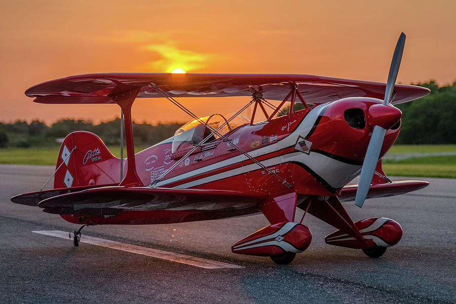 Pitts Sunset Photograph by David Hart
