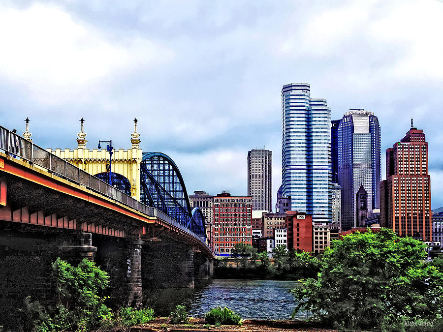 Pittsburgh PA - Pittsburgh Skyline by Smithfield Street Bridge Photograph by Susan Savad