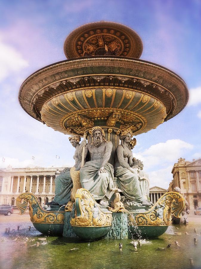 Place De La Concorde Fountain Photograph