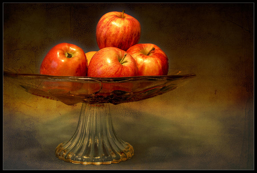 Plate Of Apples Photograph by John Anderson