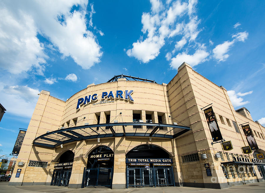 PNC Park Pittsburgh Pennsylvania Photograph by Amy Cicconi