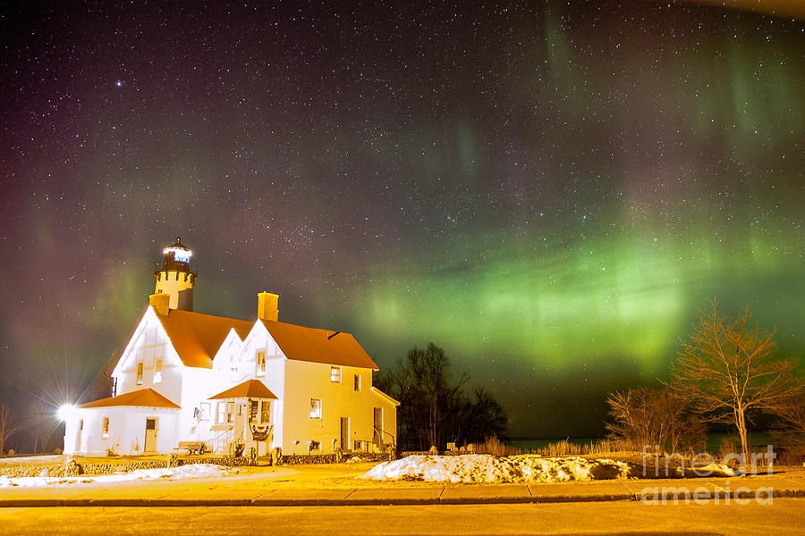 Point Iroquois Lighthouse Northern Lights 7469 Photograph by Norris Seward