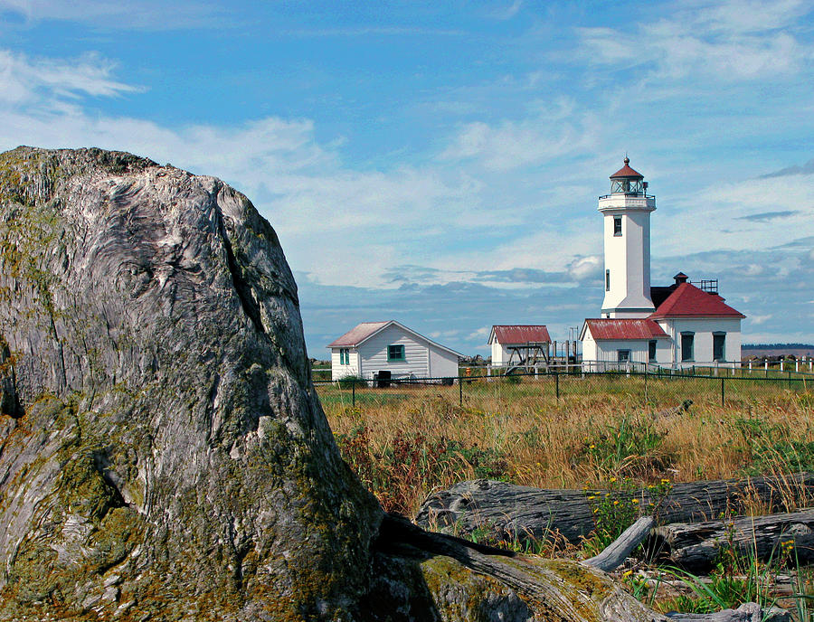 Point Wilson Lighthouse Photograph by Frank Winters