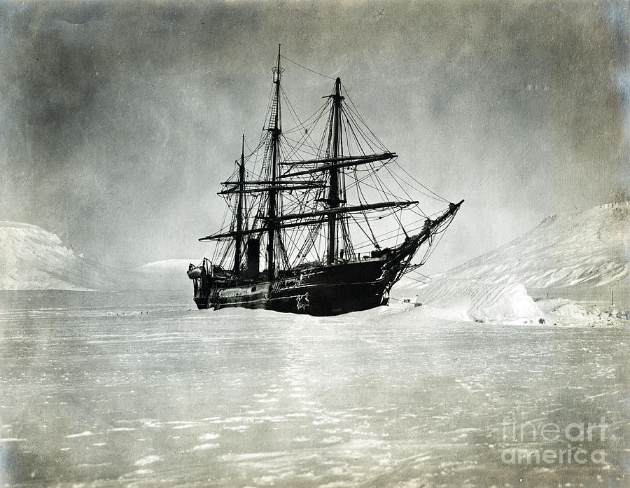 Polar Ship America, Christmas Night Photograph by Science Source
