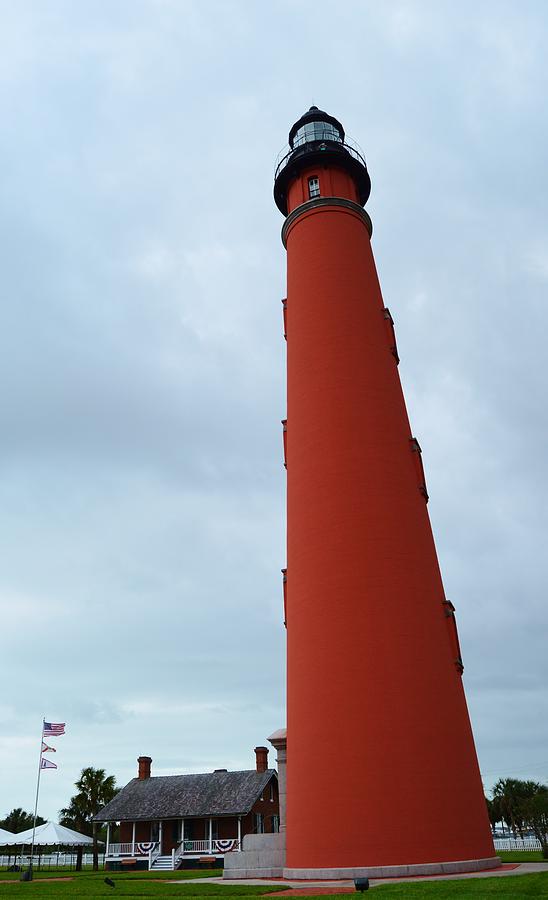 Ponce De Leon Lighthouse Color Photograph by Warren Thompson