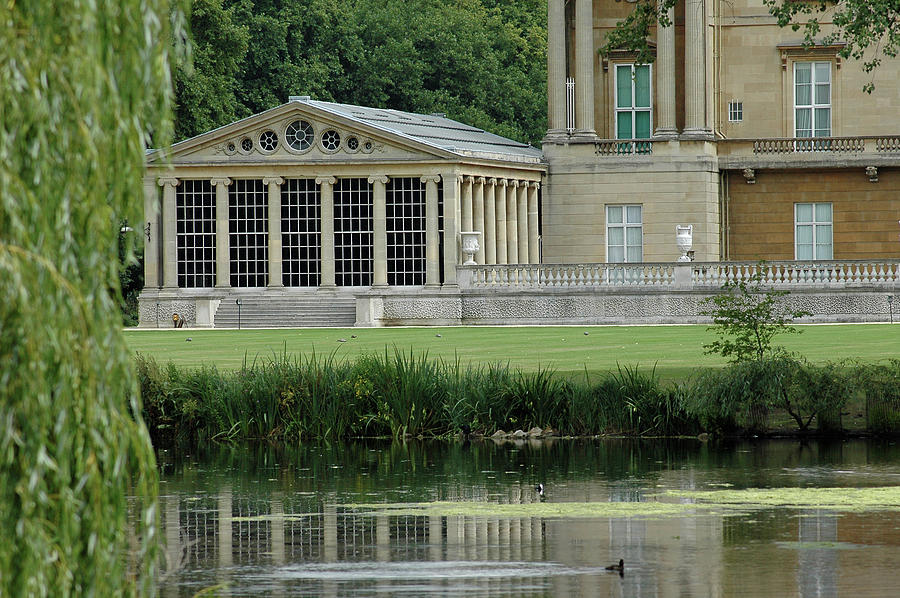 Pond at Buckingham Palace Photograph by Bruce Gourley