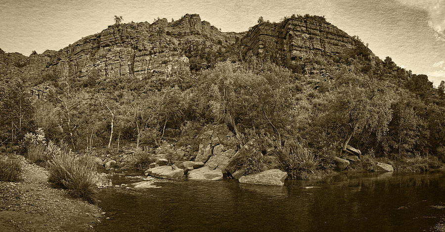 Pond at Red Rock Crossing Tint Photograph by Theo OConnor