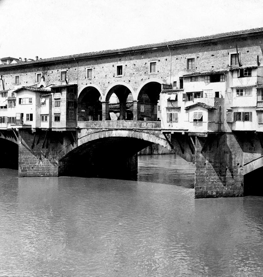 Ponte Vicchio Bridge in Florence Italy - c 1905 Photograph by International  Images