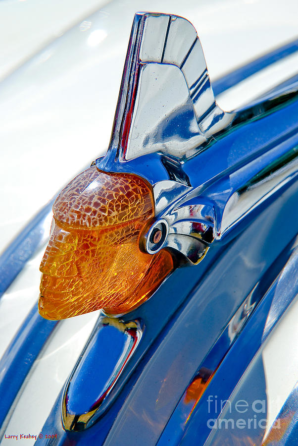 Pontiac Art Deco Hood Ornament Photograph by Larry Keahey