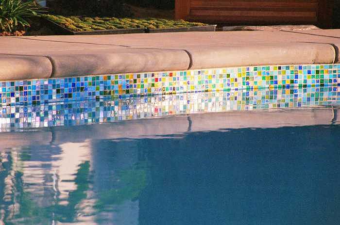 Pool liner in glass and fused glass tile mosaic with color variations ...