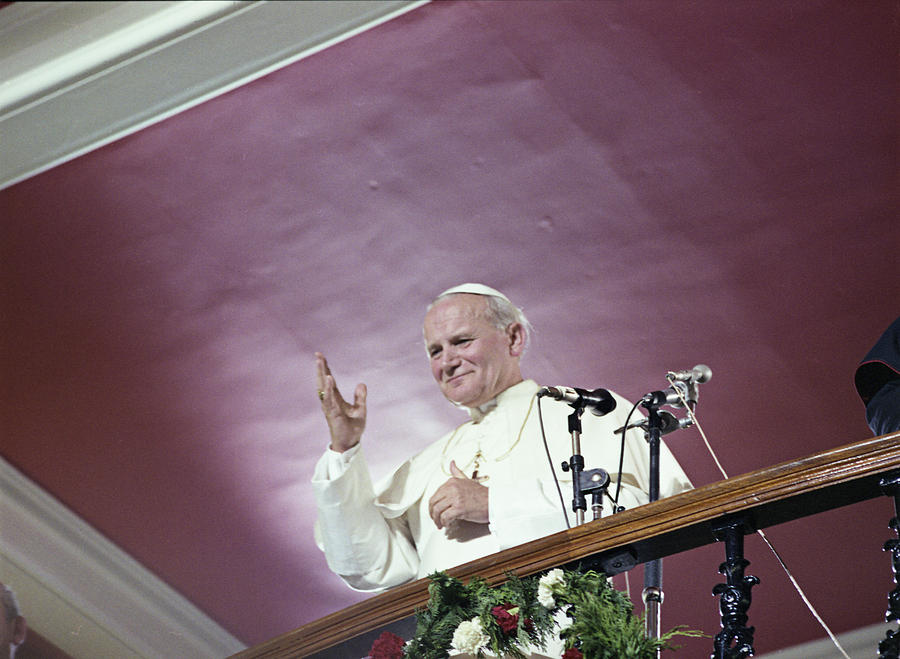 Pope visits Ireland Photograph by Irishphotoarchive - Fine Art America