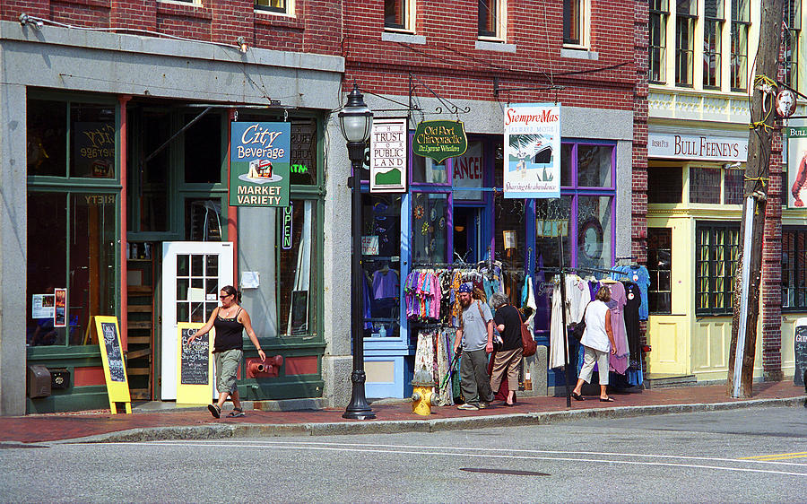 Portland, Maine - Shops Photograph by Frank Romeo