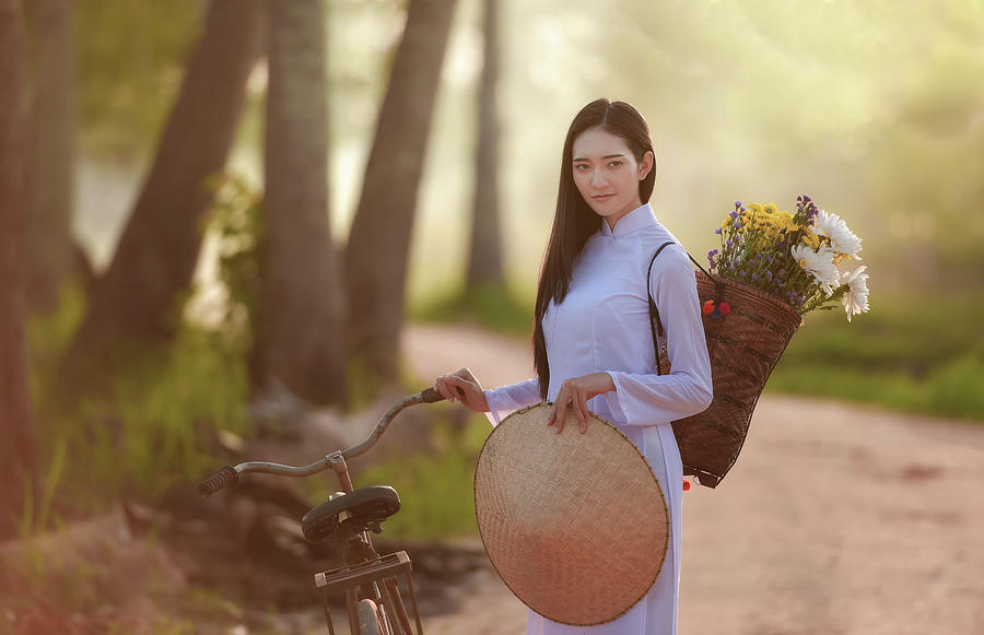 Beautiful Women With Vietnam Culture Traditional Dress Ao Dai Is
