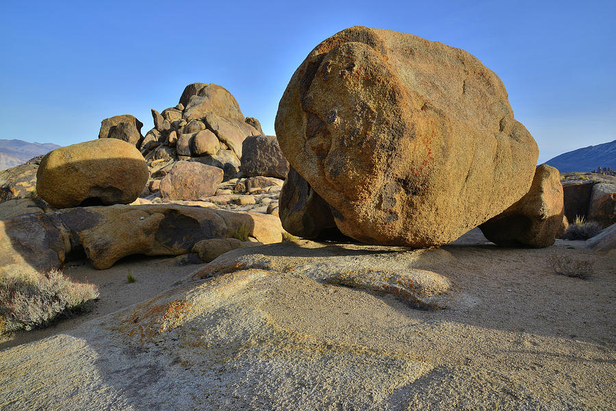 Potato Rock in Alabama Hills Photograph by Ray Mathis