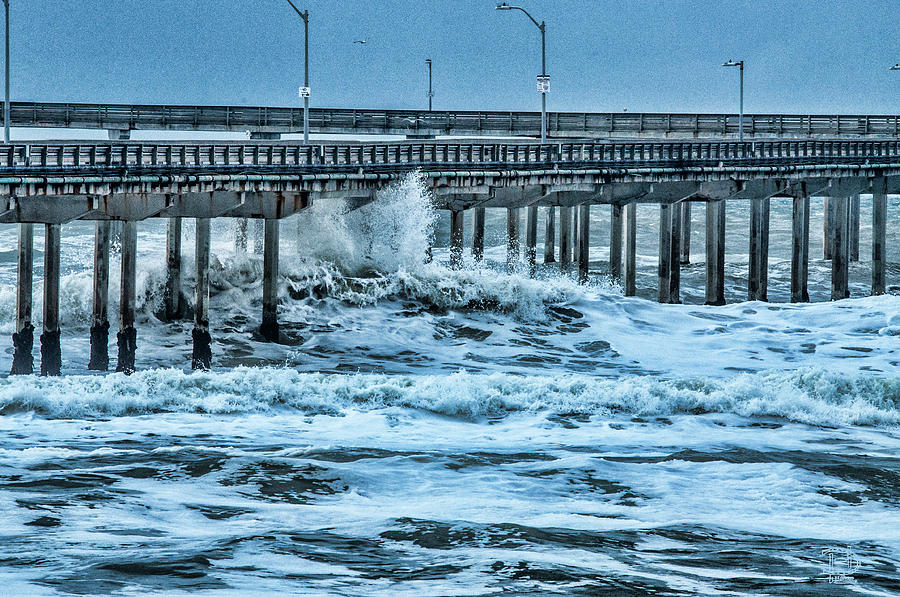 Pounding Waves on OB Pier Photograph by Daniel Hebard