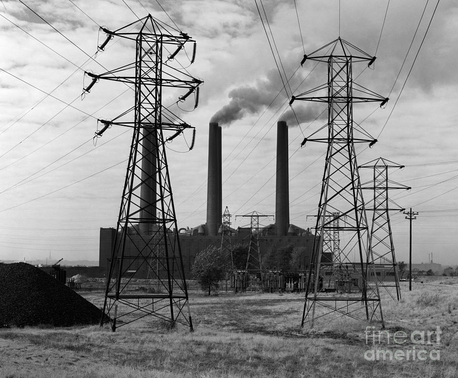 Power Plant, C.1950s Photograph by H. Armstrong Roberts/ClassicStock