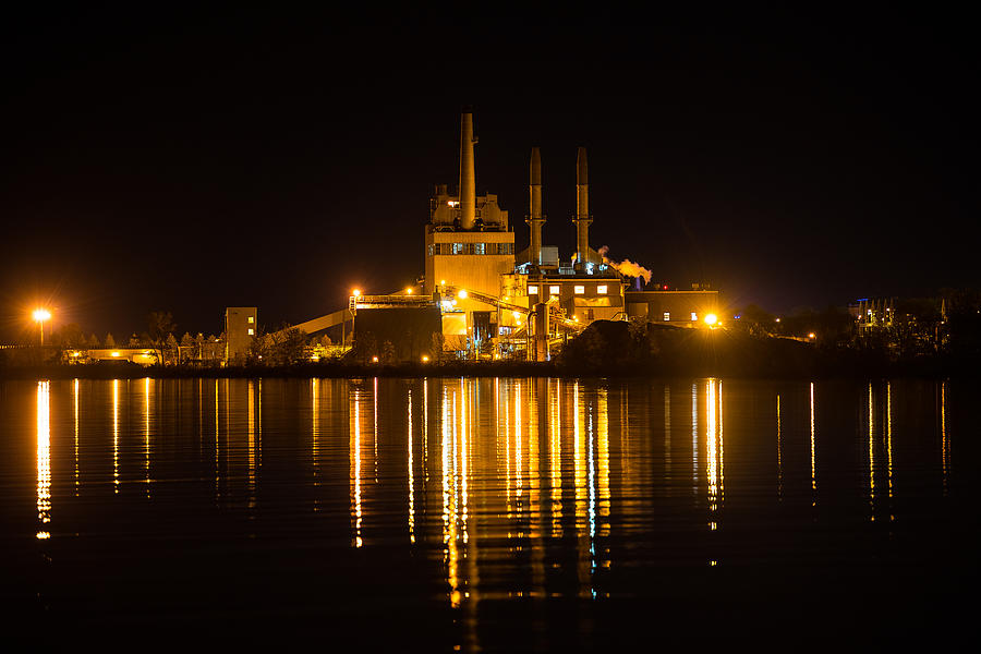 Power Plant Photograph by Paul Freidlund