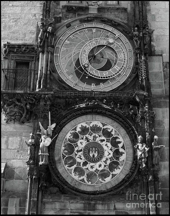 Black And White Photograph - Prague Astronomical Clock in B/W by Benjamin Wiedmann