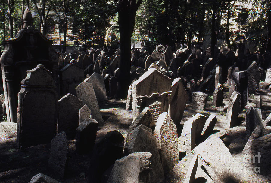 Prague Jewish Cemetery Photograph by Erik Falkensteen