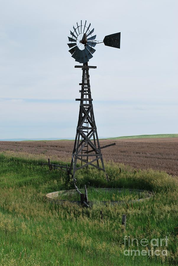 Prairie Windmill Photograph by Ken DePue