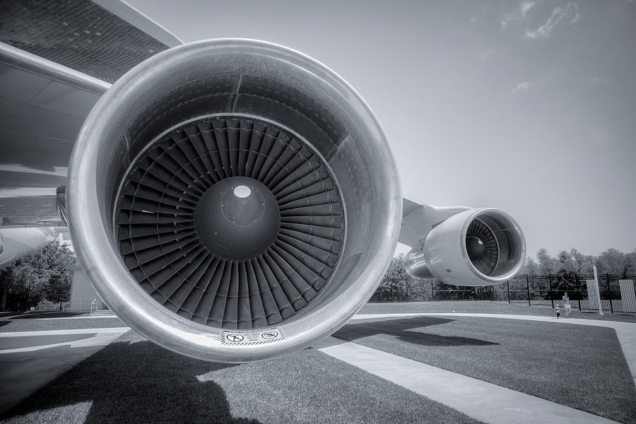Pratt and Whitney Engines Photograph by Ray Devlin