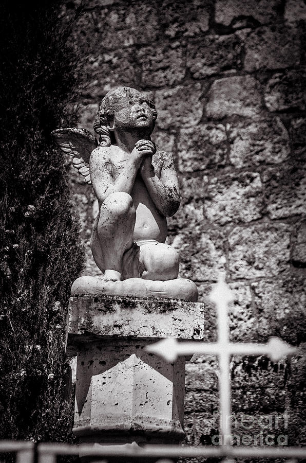 Architecture Photograph - Praying angel in Auvillar cemetery BW by RicardMN Photography