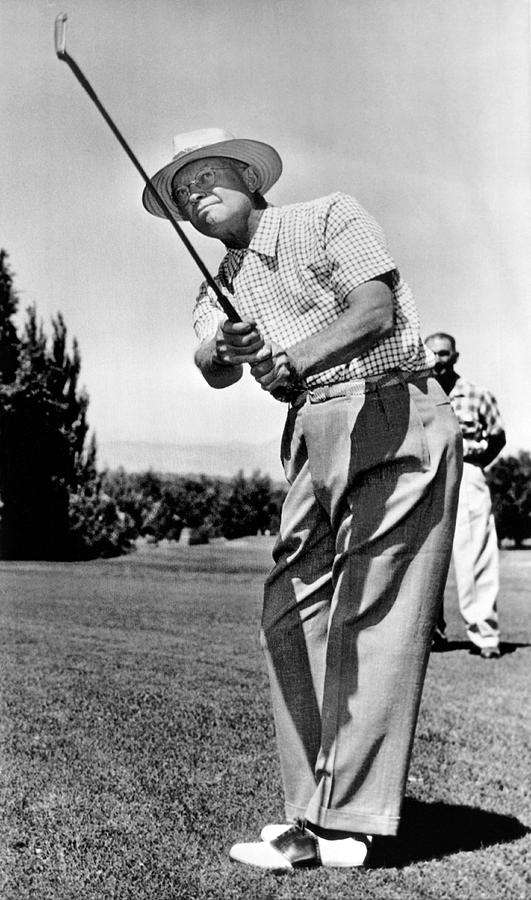 President Eisenhower Golfing Photograph by Underwood Archives