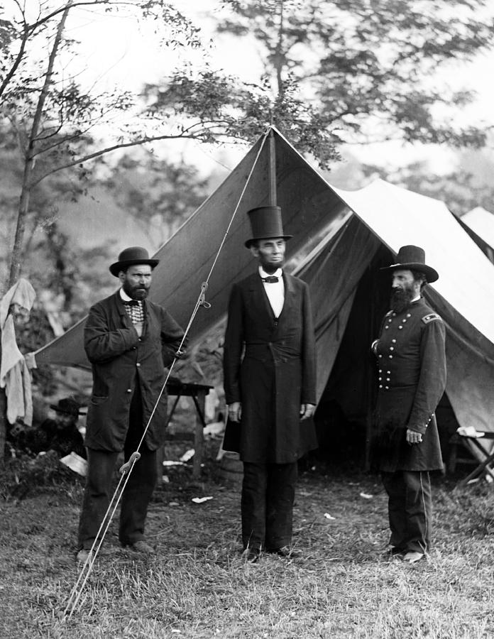 President Lincoln meets with Generals after victory at Antietam Photograph by International  Images