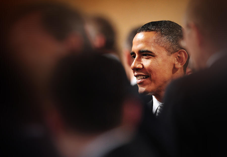 Portrait Photograph - Barack Obama by Rafa Rivas