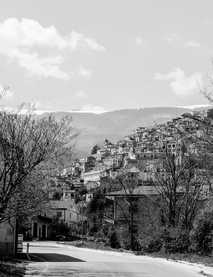Black And White Photograph - Pretoro - Landscape by AM FineArtPrints