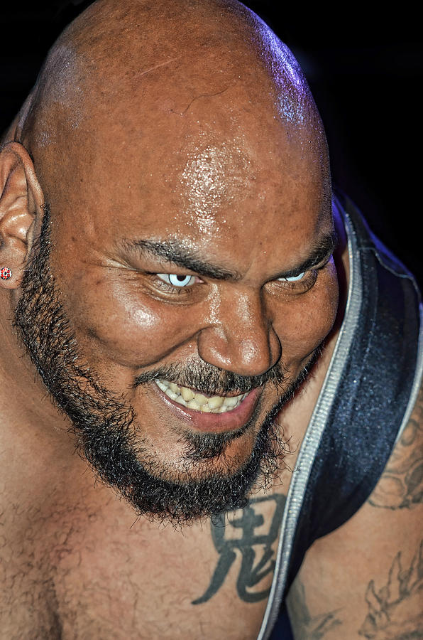 Pro Wrestler Synn Enjoying His Dirty Work Photograph by Jim Fitzpatrick
