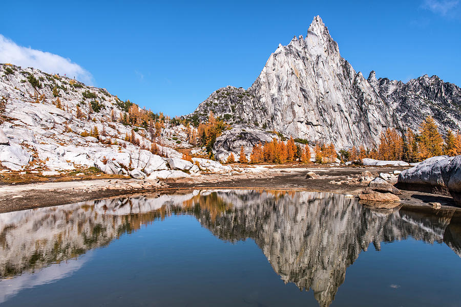 Prusik Peak reflected in Gnome Tarn Photograph by Michael Lee