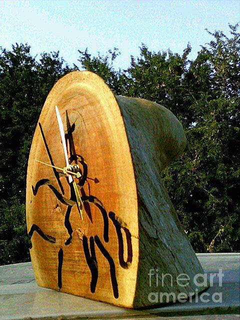 Nature Sculpture - Qijote bark clock by Calixto Gonzalez