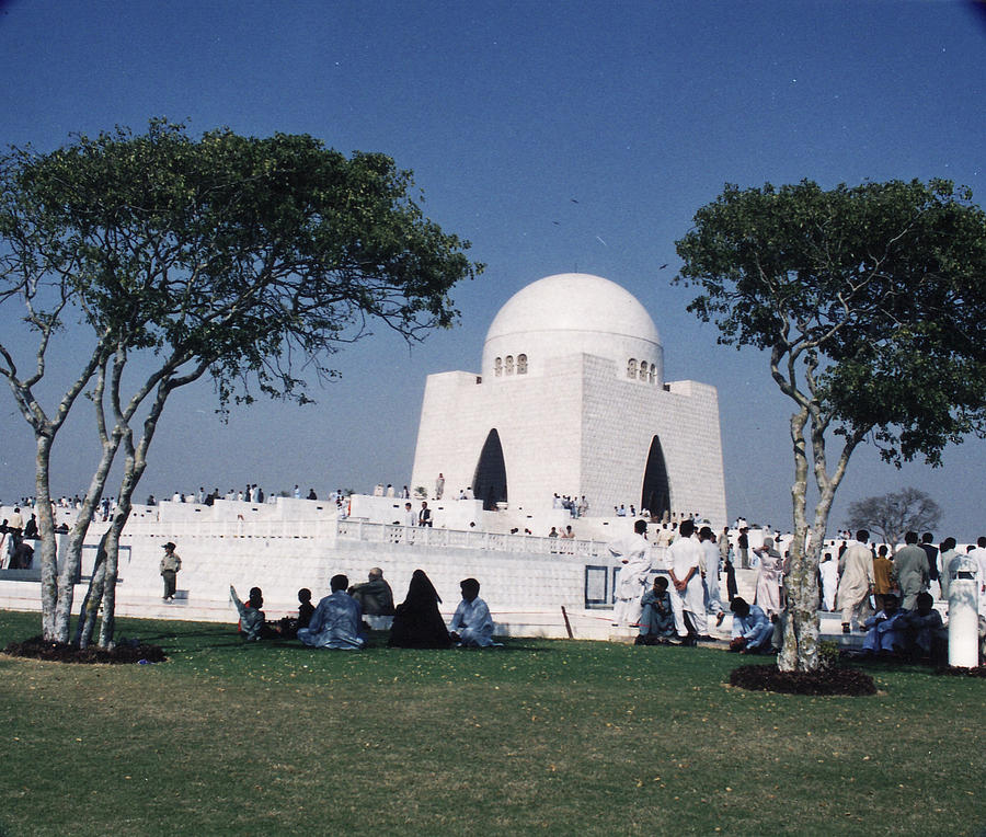 Quaids Tomb Photograph by Mohd Raza-ul Karim - Fine Art America