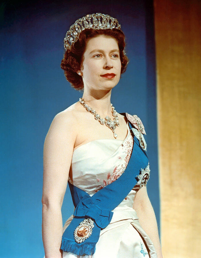 Queen Elizabeth II, Coronation Photograph by Everett