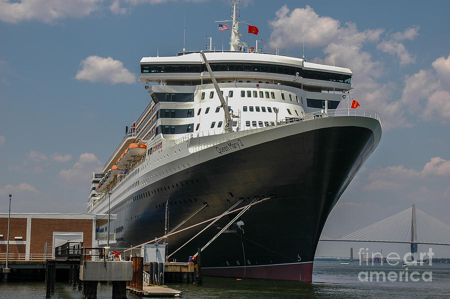 Queen Mary 2 Ocean Liner Photograph